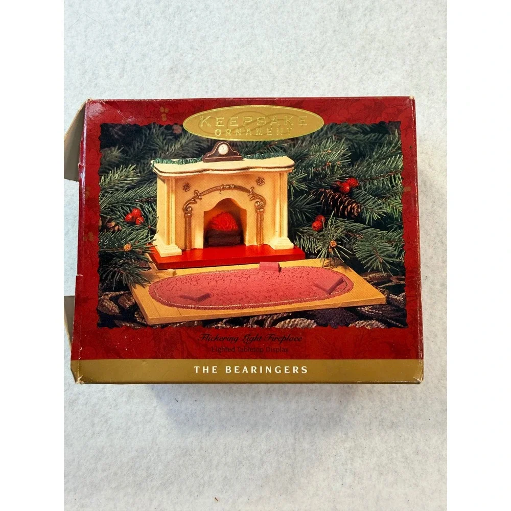 Vintage 1993 Hallmark Bearinger Flickering Light Fireplace Tabletop Display READ